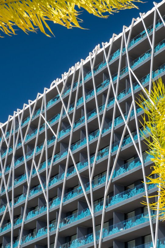 Fachada del hotel Club Med Magna Marbella