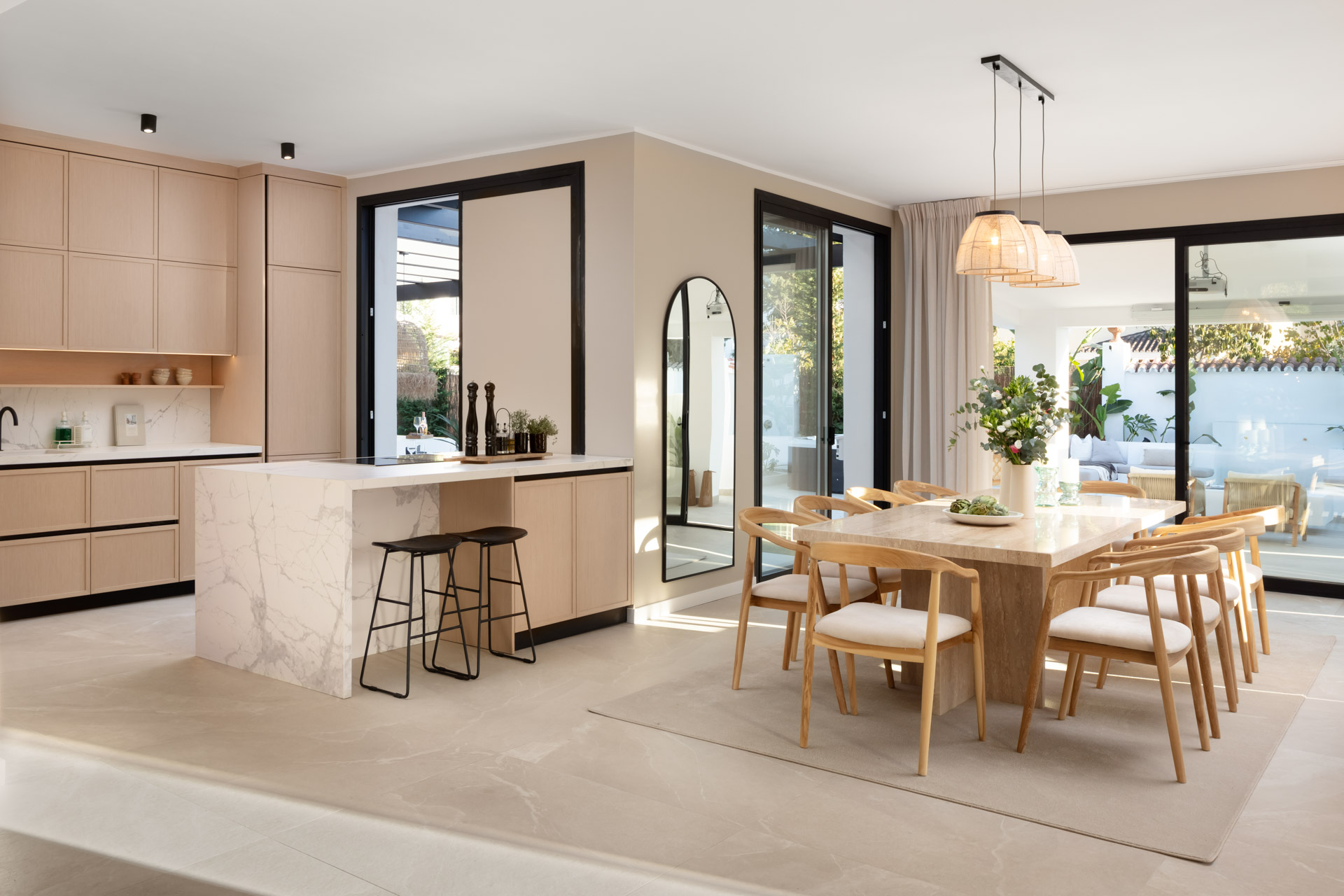 Fotografía de interiores de una villa de lujo en Marbella.