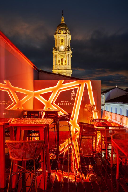 Interiorismo del restaurante Terraza Catedral en Málaga.